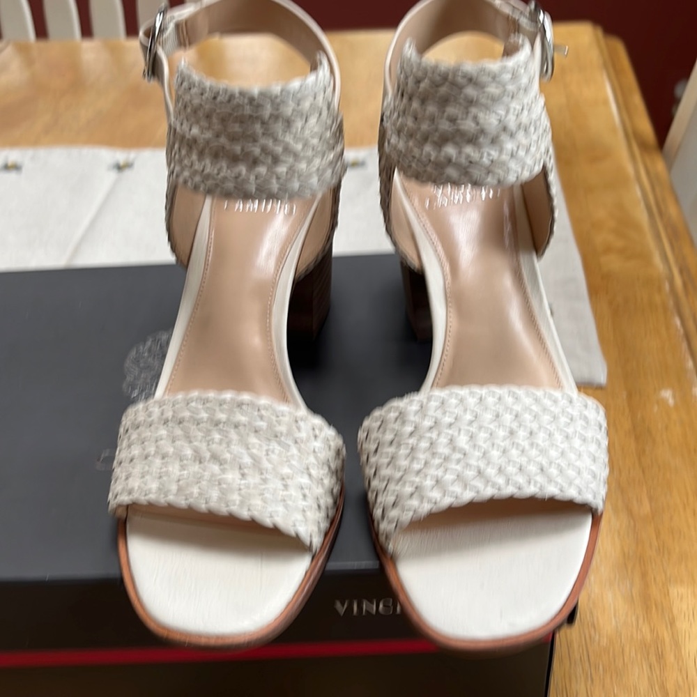 Vince Camuto KOLEMA shoes 8.5 M